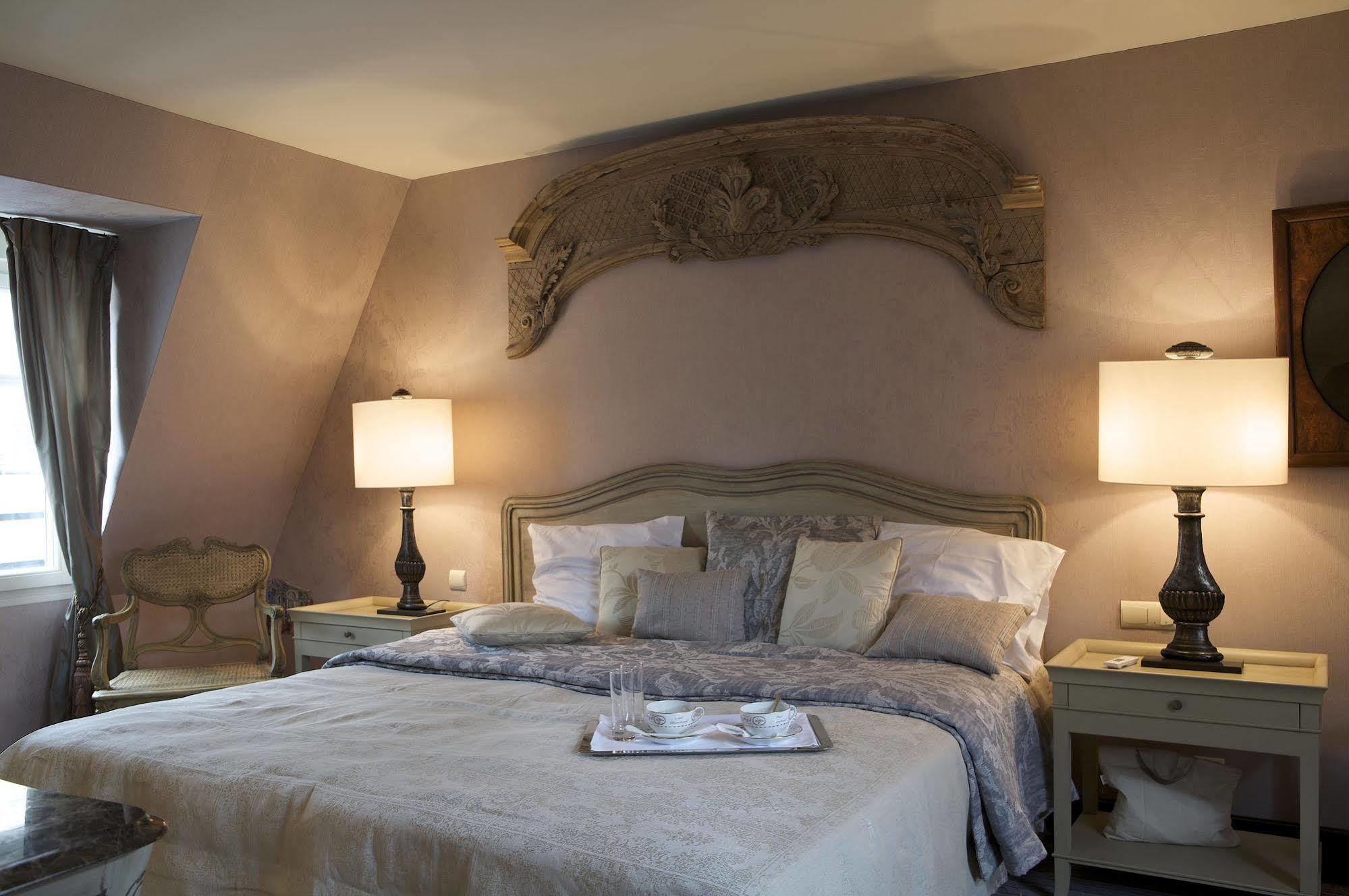 Hotel Chateaubriand Paris Ngoại thất bức ảnh